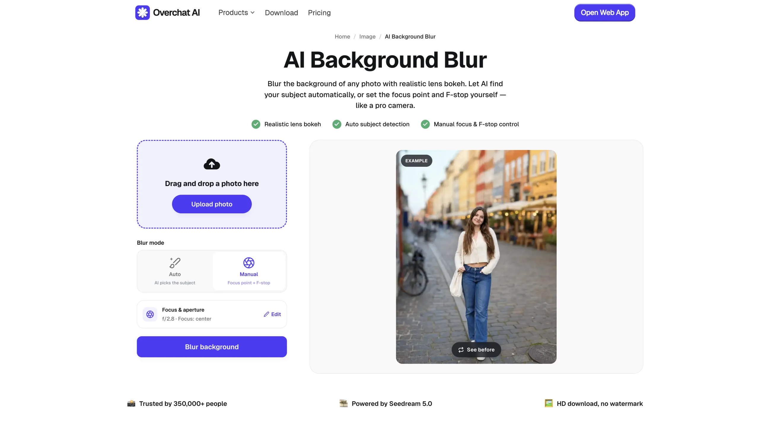 Manual blur mode selected in the Overchat AI Background Blur tool