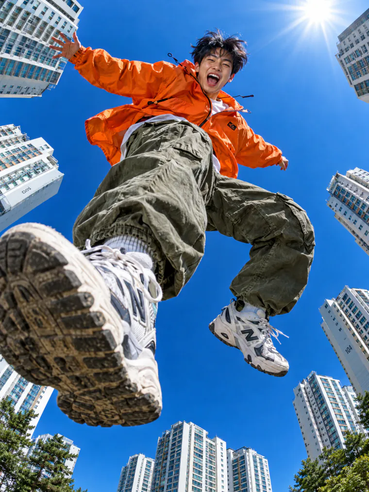 Dancer jumping over the lens