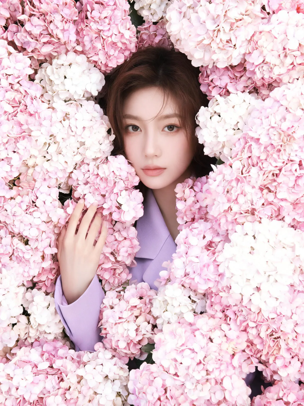 Result of the Face in a wall of hydrangeas prompt, made with Seedream 5