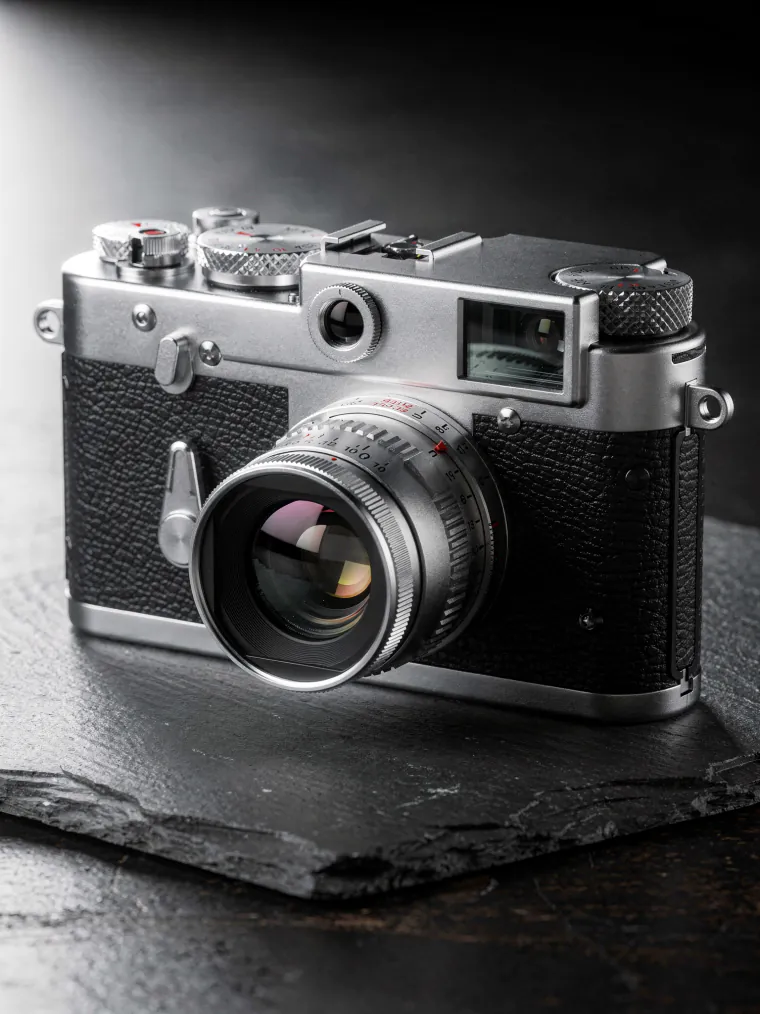 Retro rangefinder camera