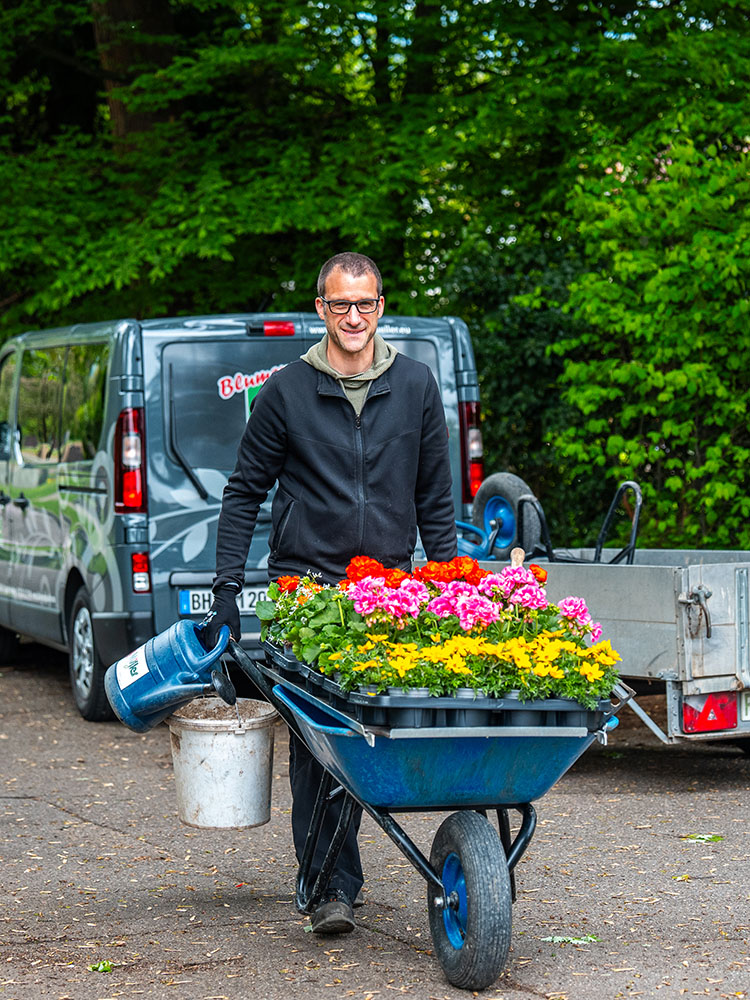 Trauergesteck aus Blumen