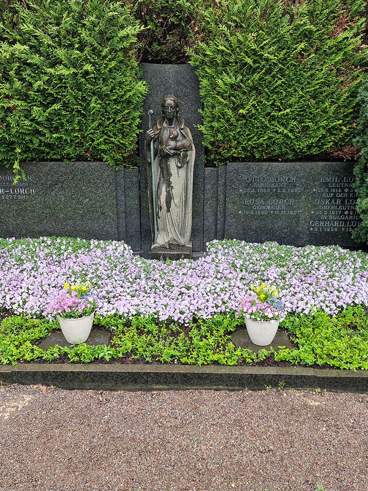 Gestaltung eines Grabes