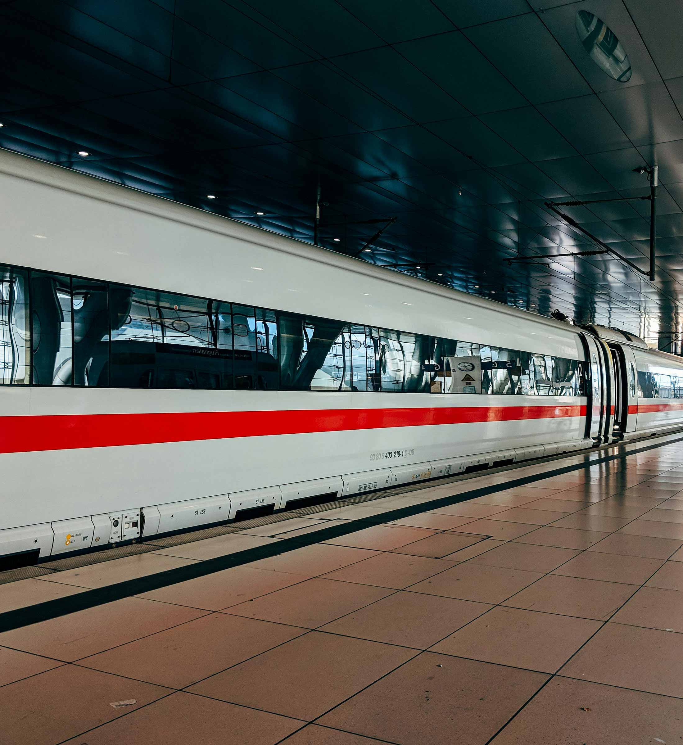 ice train in frankfurt main station