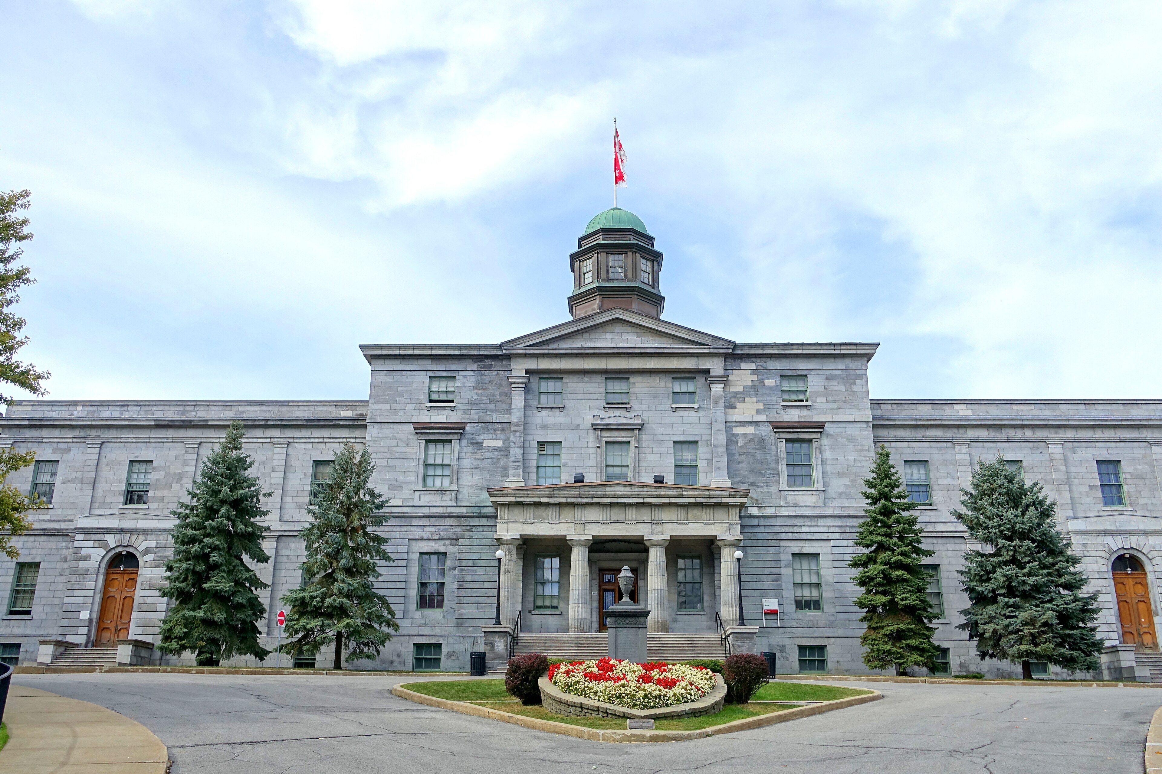 Dawson Hall, McGill University
