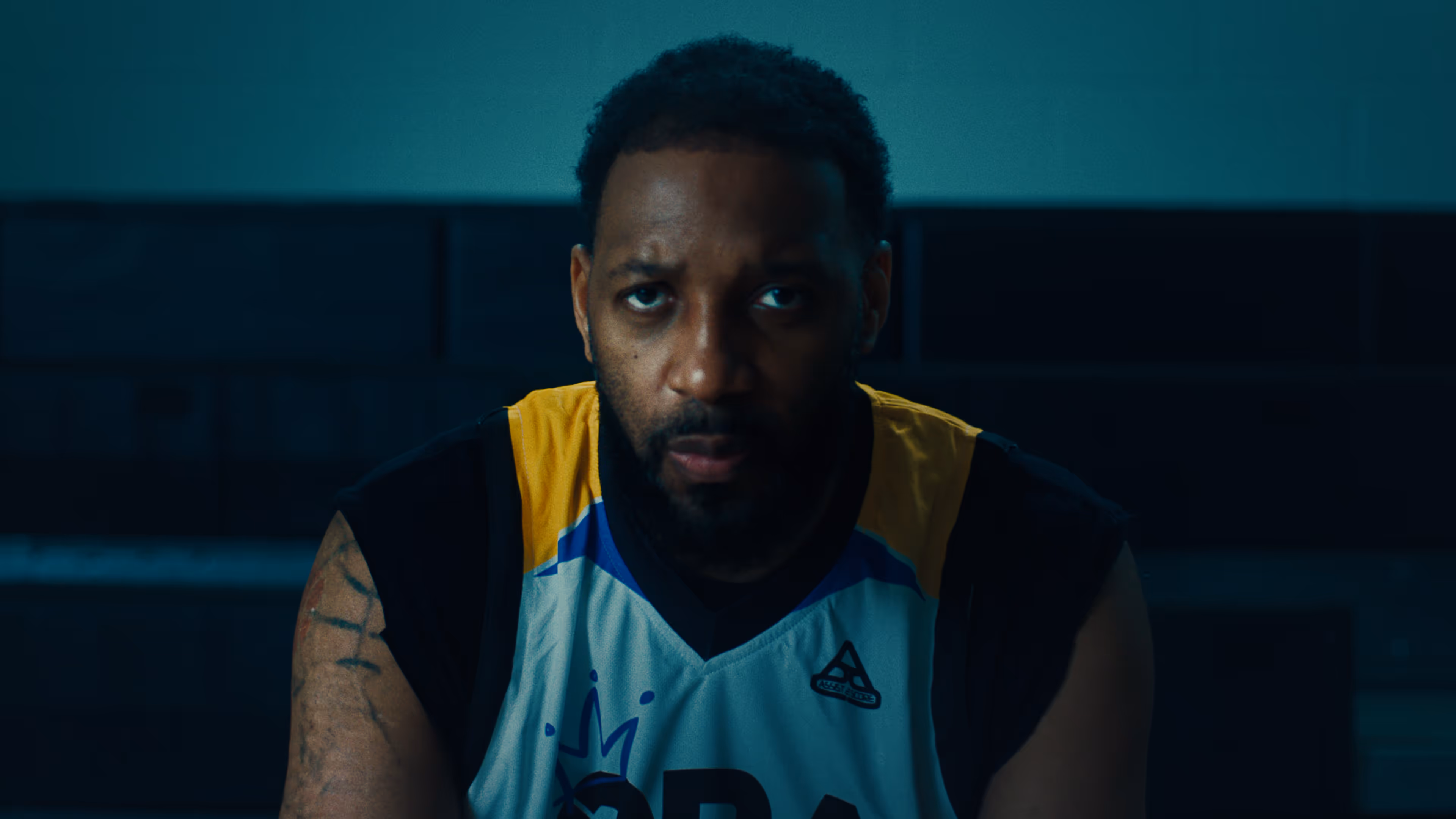 For its NBA All-Star Game digital campaign, Lincoln sought a dynamic way to showcase the all-new Lincoln Corsair alongside NBA Hall of Famer Tracy McGrady. Known for our expertise in both sports and automotive storytelling, Lincoln entrusted NativeFour to craft a seamless fusion of persona and narrative, capturing this iconic matchup with an immersive, cinematic approach.