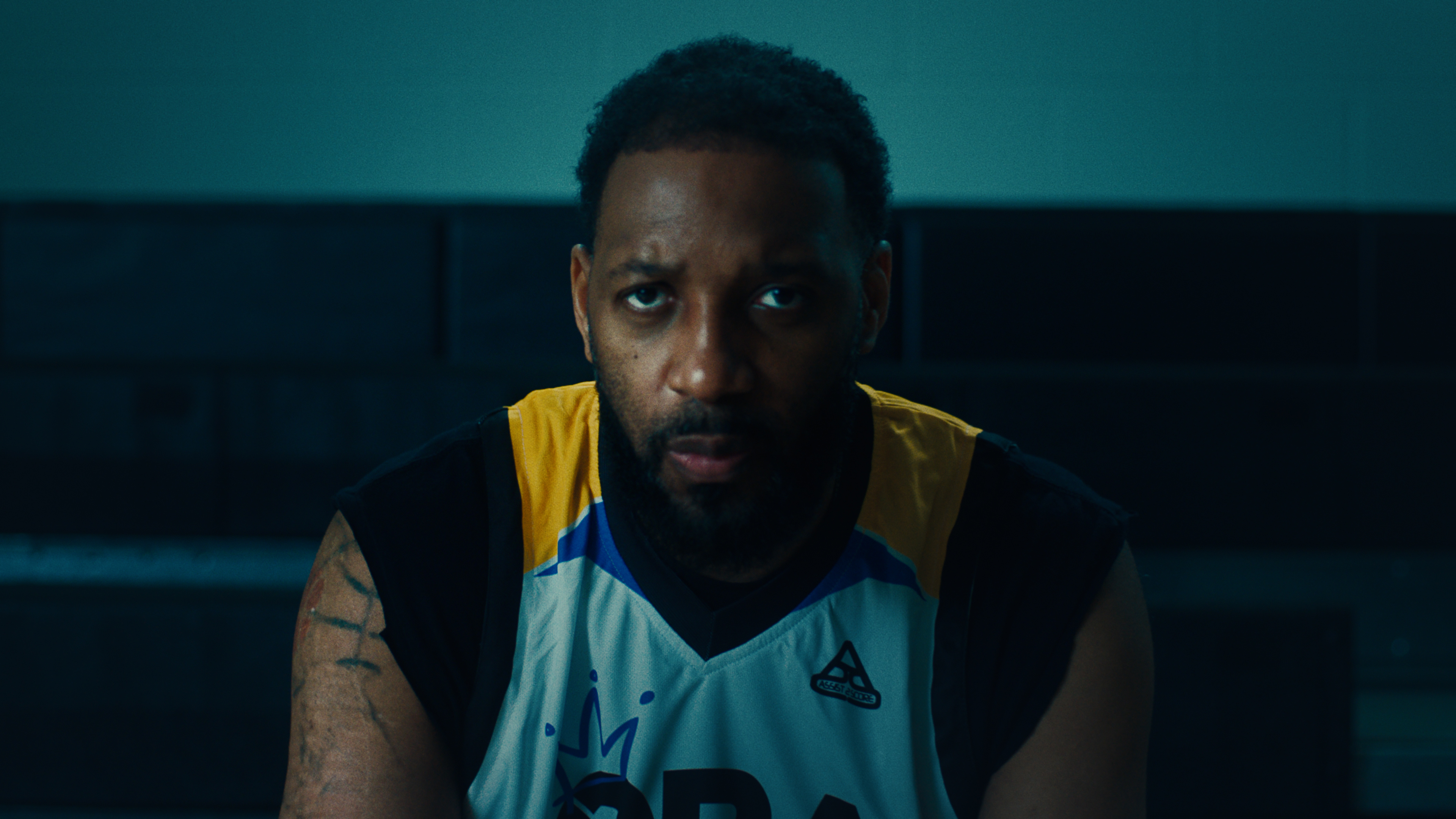 For its NBA All-Star Game digital campaign, Lincoln sought a dynamic way to showcase the all-new Lincoln Corsair alongside NBA Hall of Famer Tracy McGrady. Known for our expertise in both sports and automotive storytelling, Lincoln entrusted NativeFour to craft a seamless fusion of persona and narrative, capturing this iconic matchup with an immersive, cinematic approach.