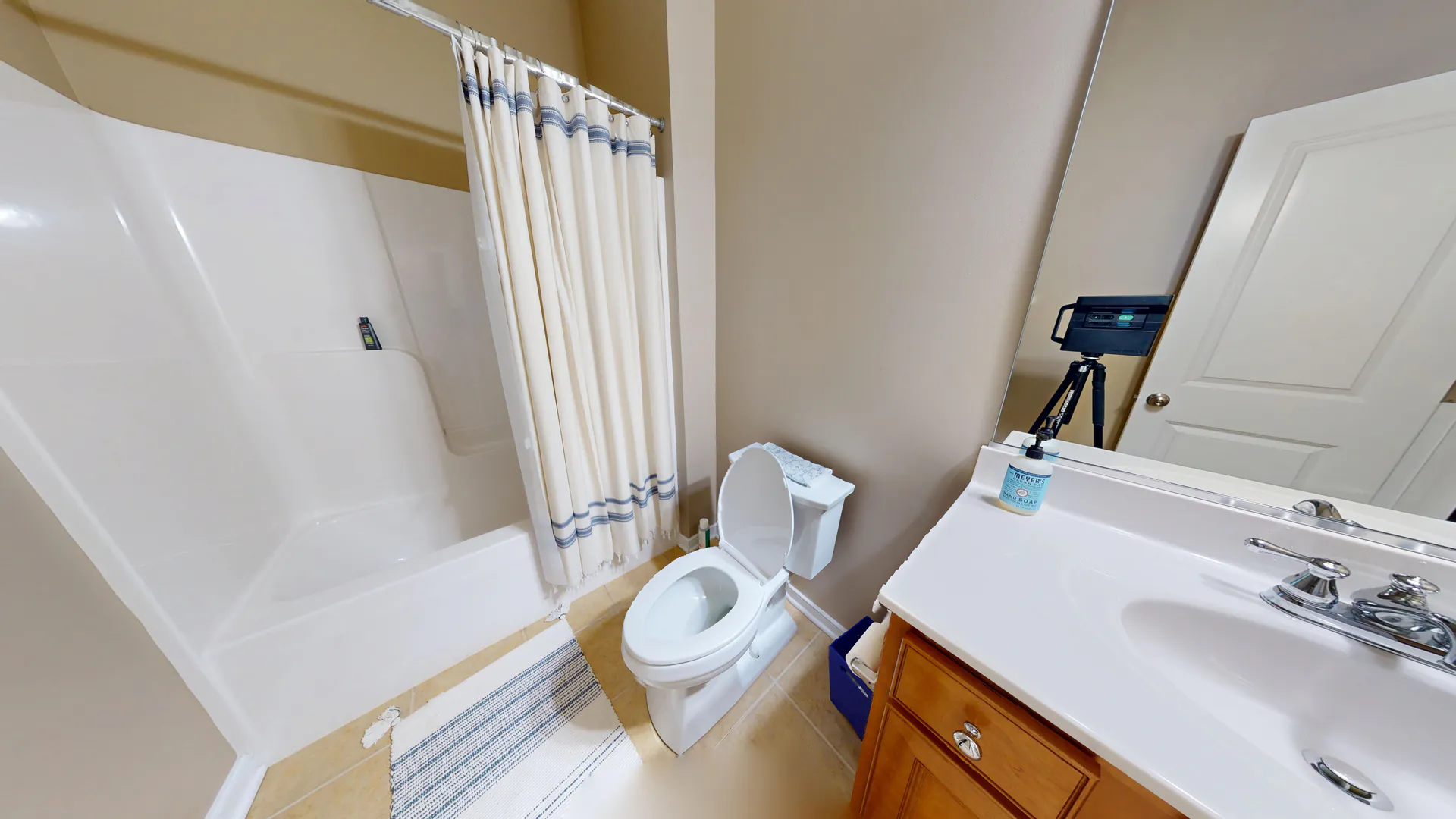 Entertainer's Dwelling