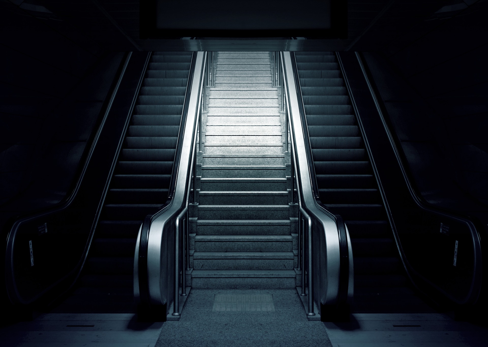 Photo of escalator