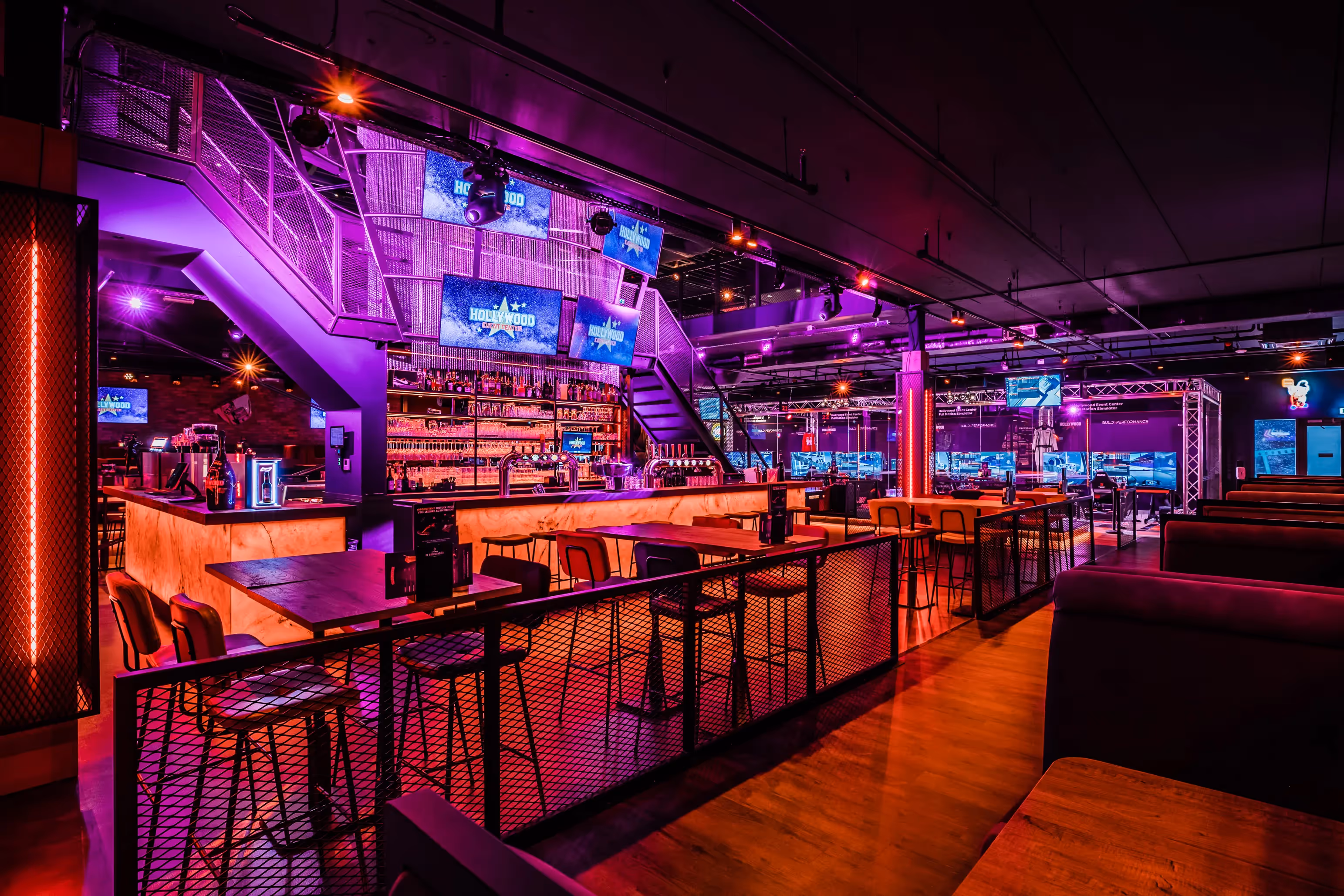 Sportsbar met tv-schermen Hollywood Rotterdam