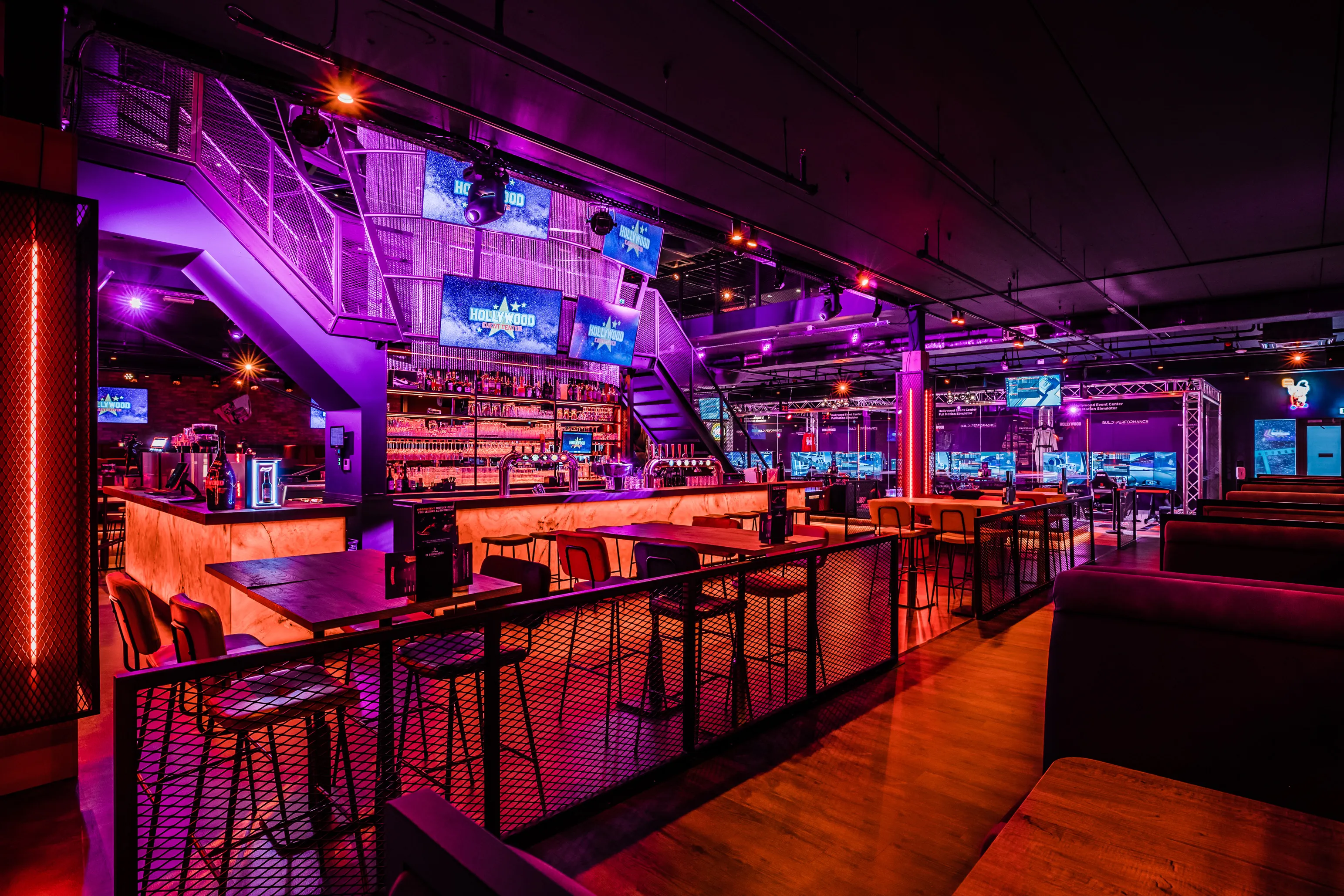 Sportsbar met tv-schermen Hollywood Rotterdam