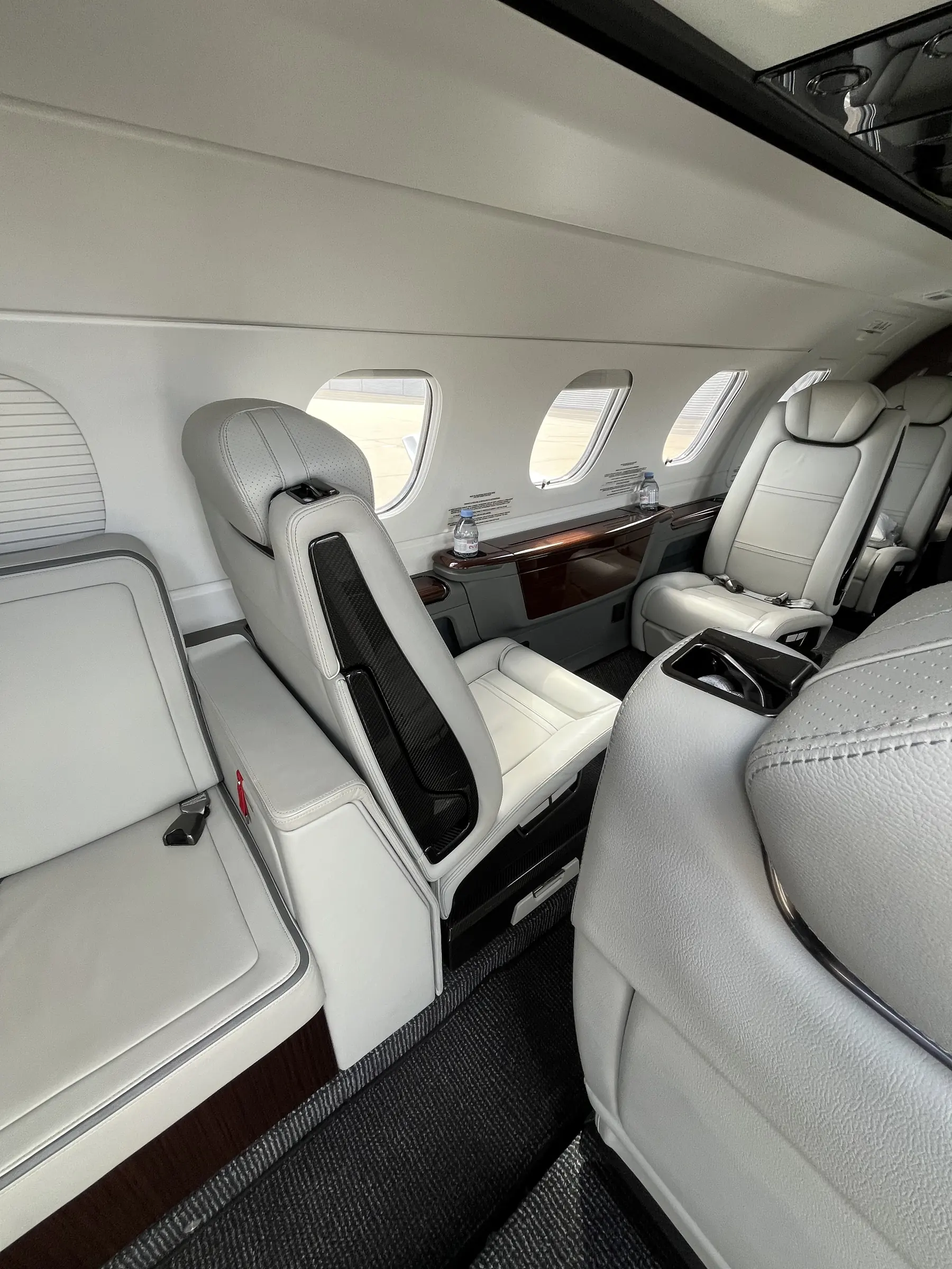 Empty leg private jet flights