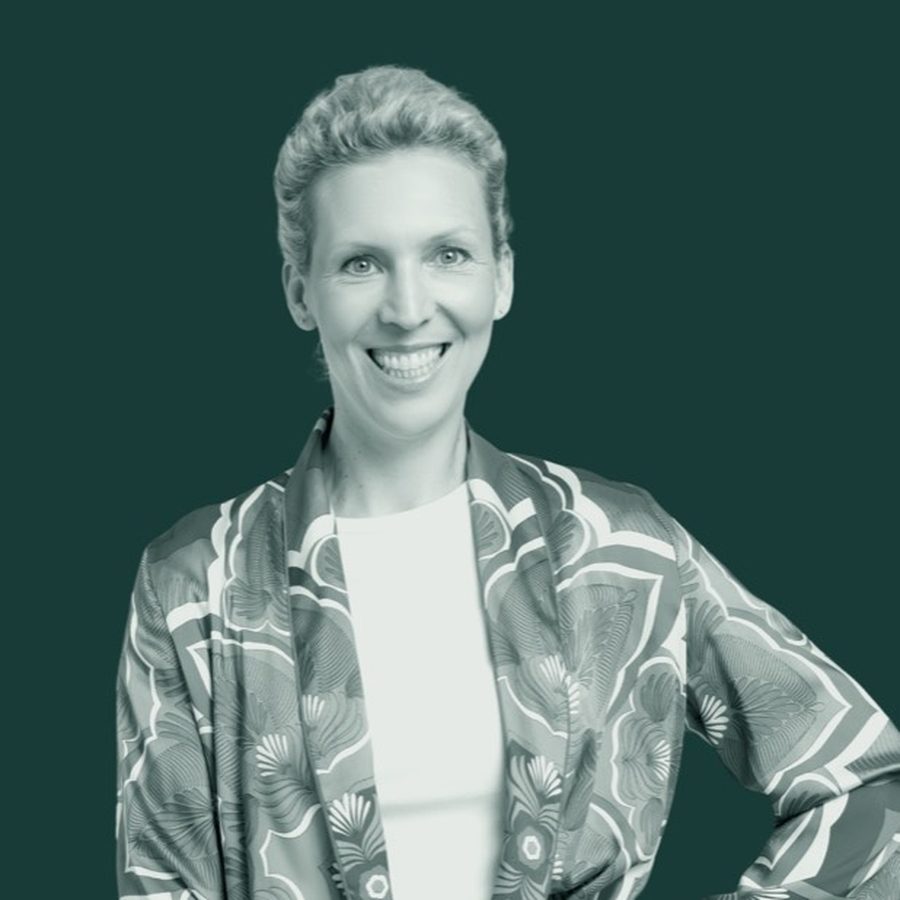Sarah V., Ten More In Alumna Class 01