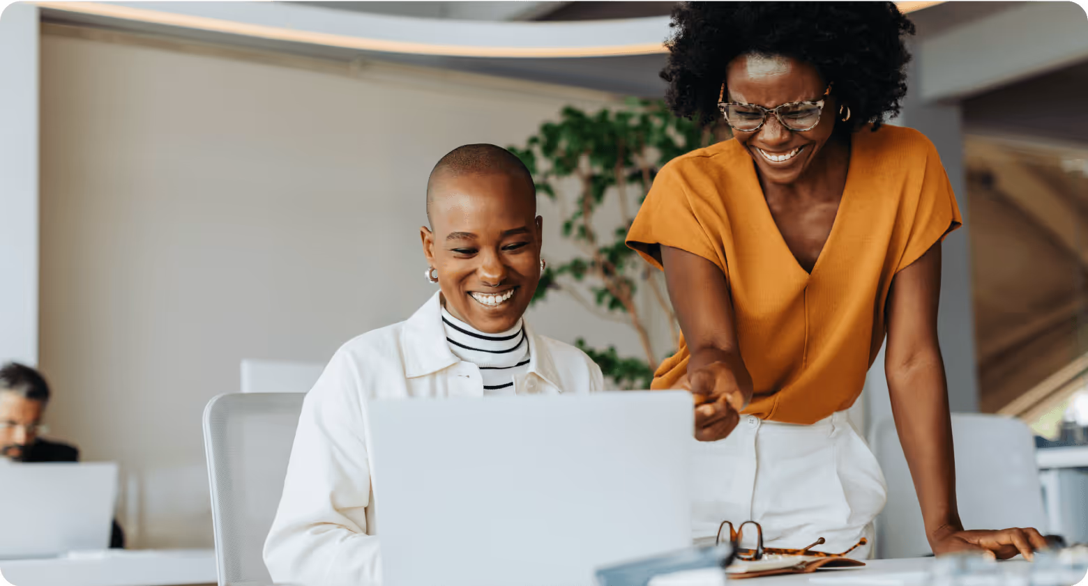 EOR Benefits for Businesses Hiring Globally