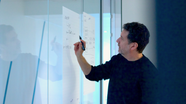 Co-founder Koen deelt zijn visie: een rollend marketingplan dat business & sales structureel verbindt. Ontdek 5 manieren om marketing groei te laten drijven.