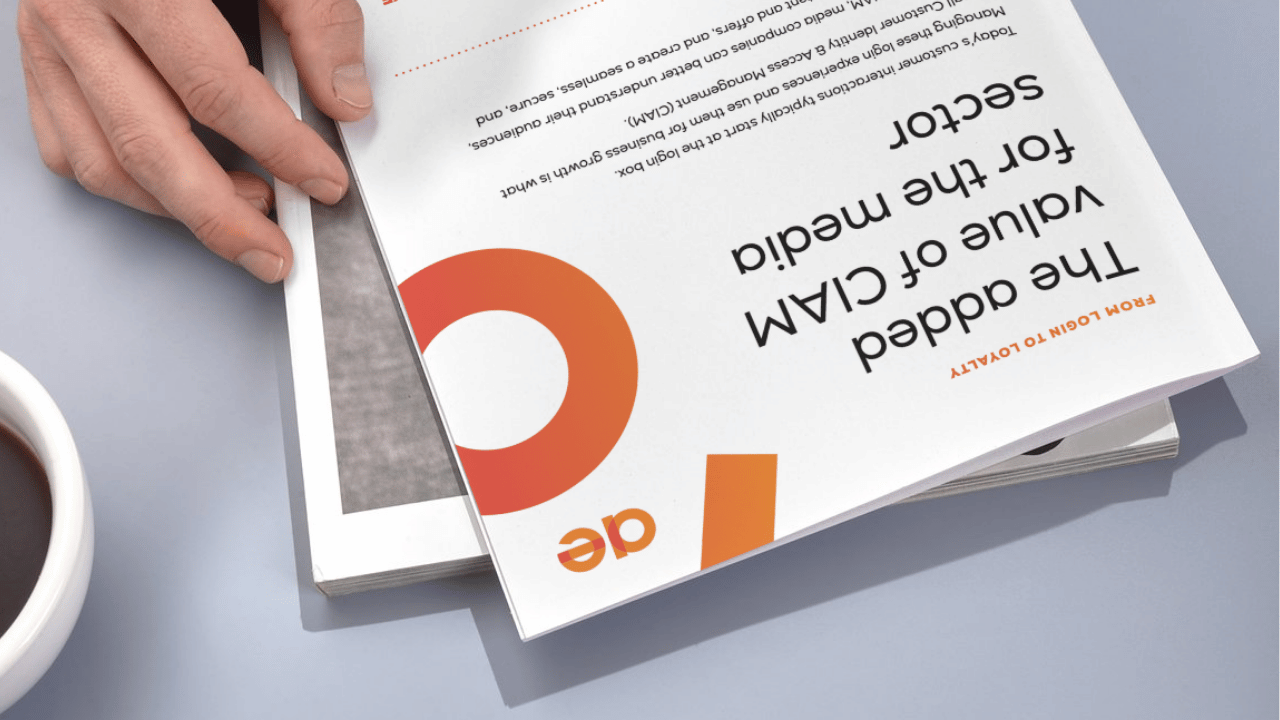 Gedrukte brochure van AE over de toegevoegde waarde van CIAM voor de mediasector