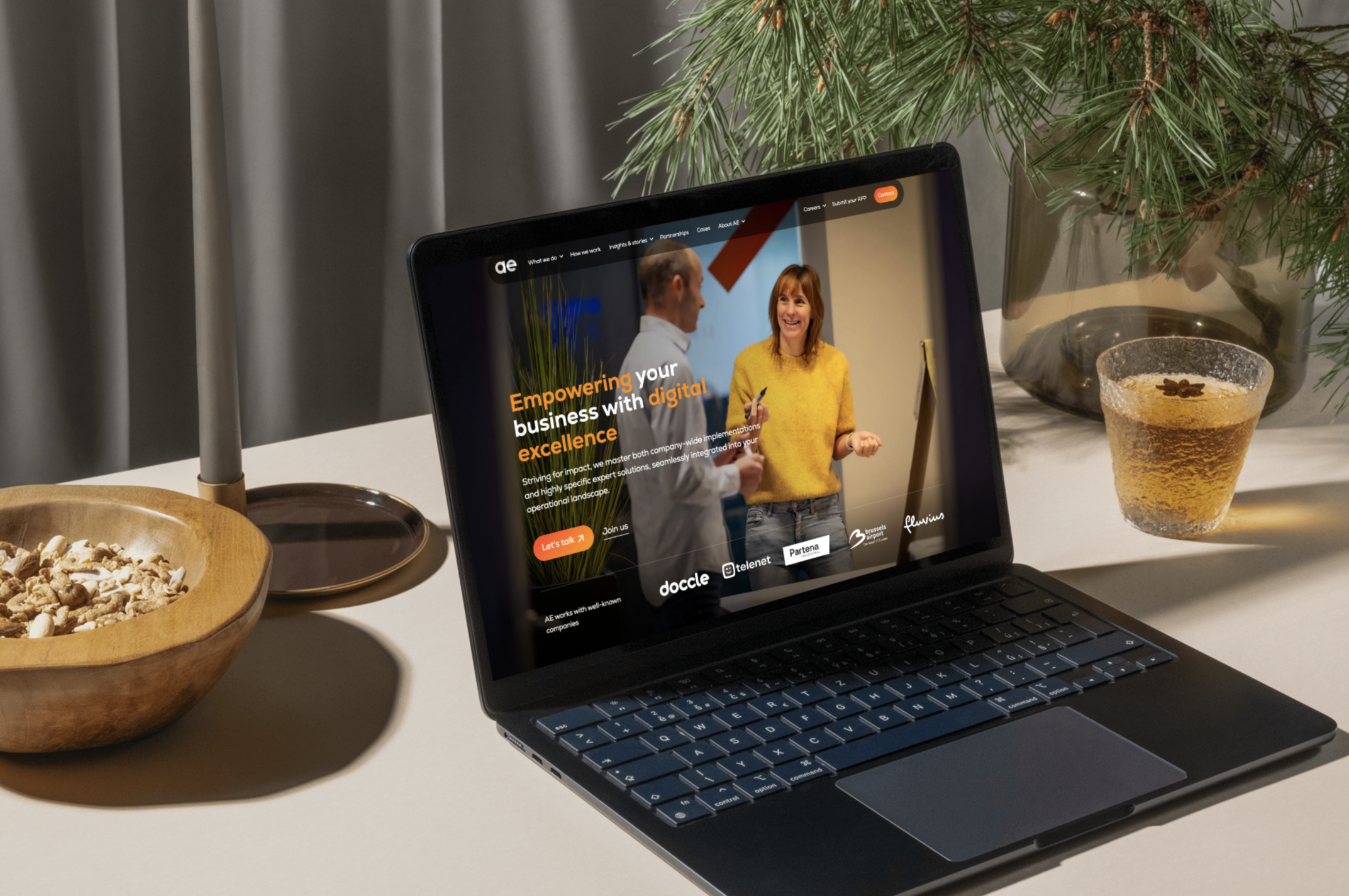 Strategische sales- en marketingaanpak voor AE, ontwikkeld door Umbau, met een focus op heldere positionering, een nieuwe website & impactvolle content.