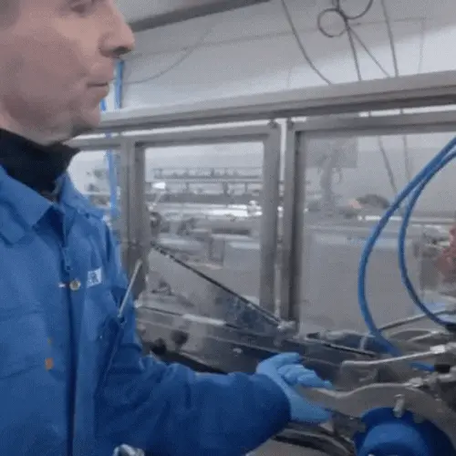 Easy knife change