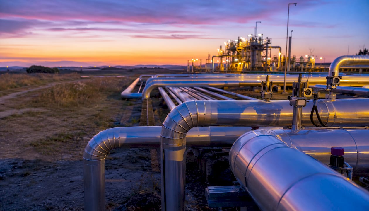 Midstream oil pipelines and pumping station outdoors