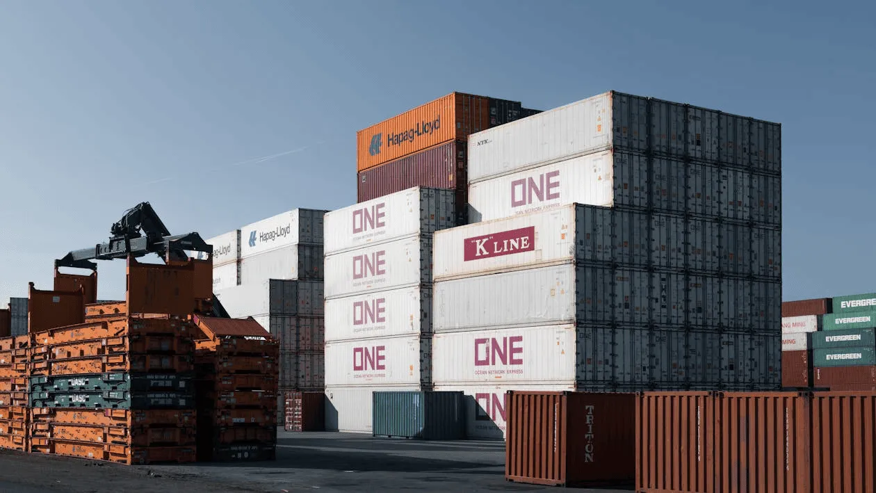 Transport de conteneur par camion prix entre ports et clients