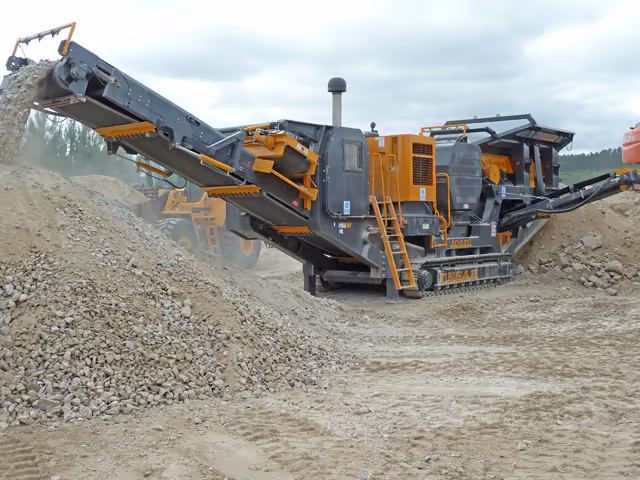 Aggregate crusher
