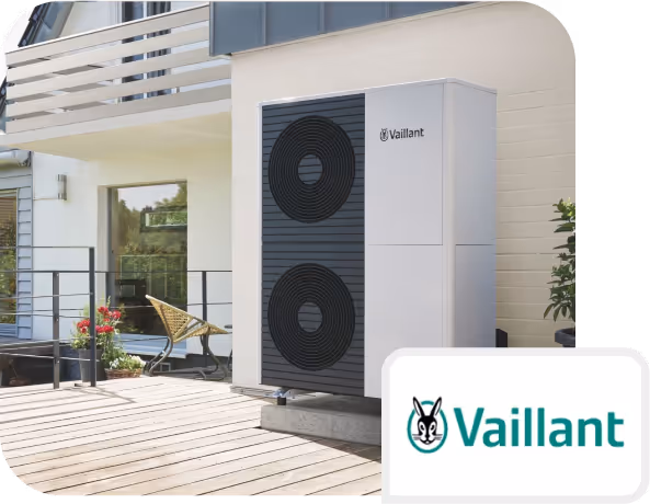 Wärmepumpe von Vaillant auf Terrasse eines Neubaus