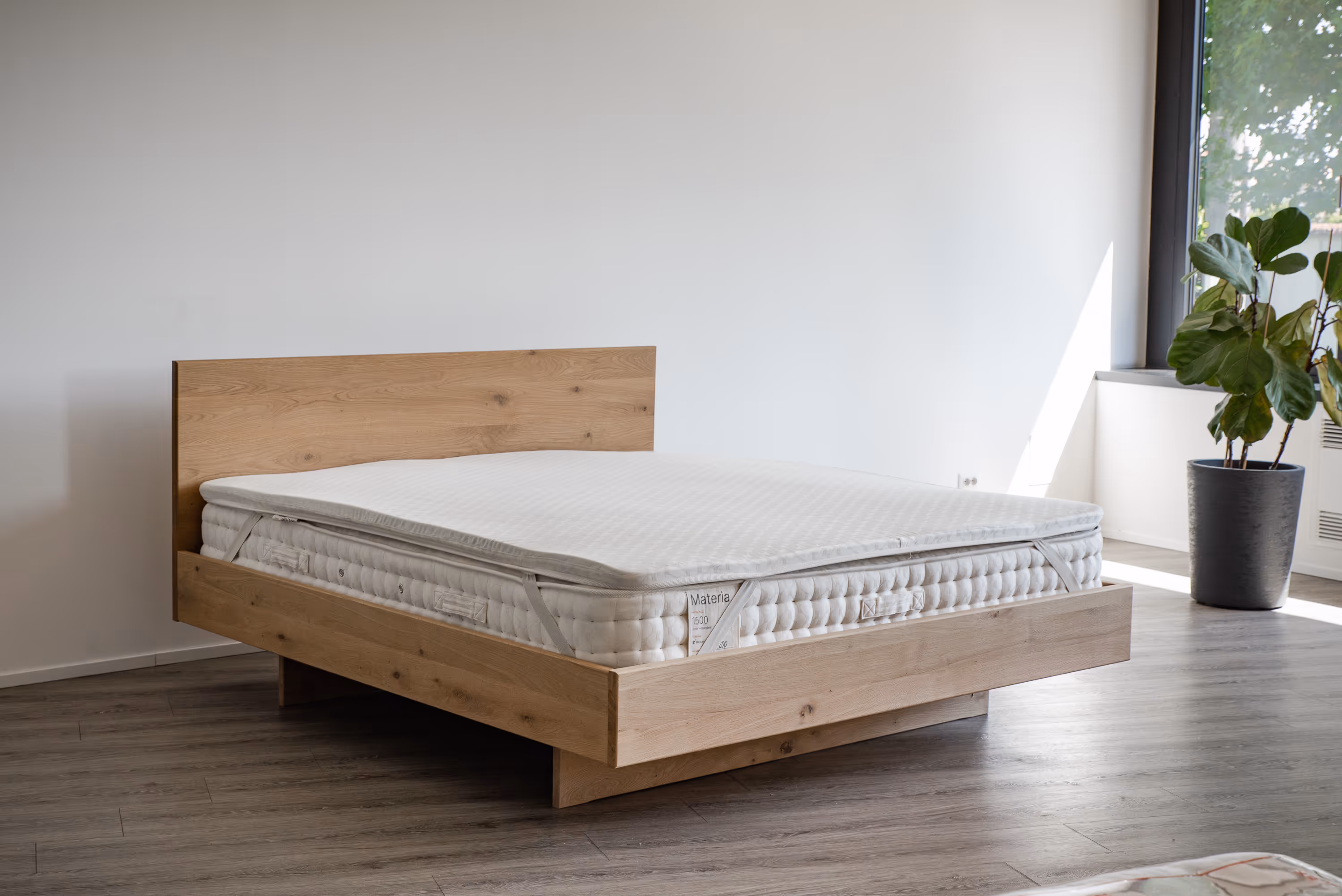 Letto Materia con Materasso e sopra il Topper