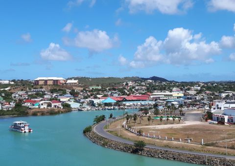 Why Antigua and Barbuda Is an Ideal Island for a Weed Friendly Beach Vacation