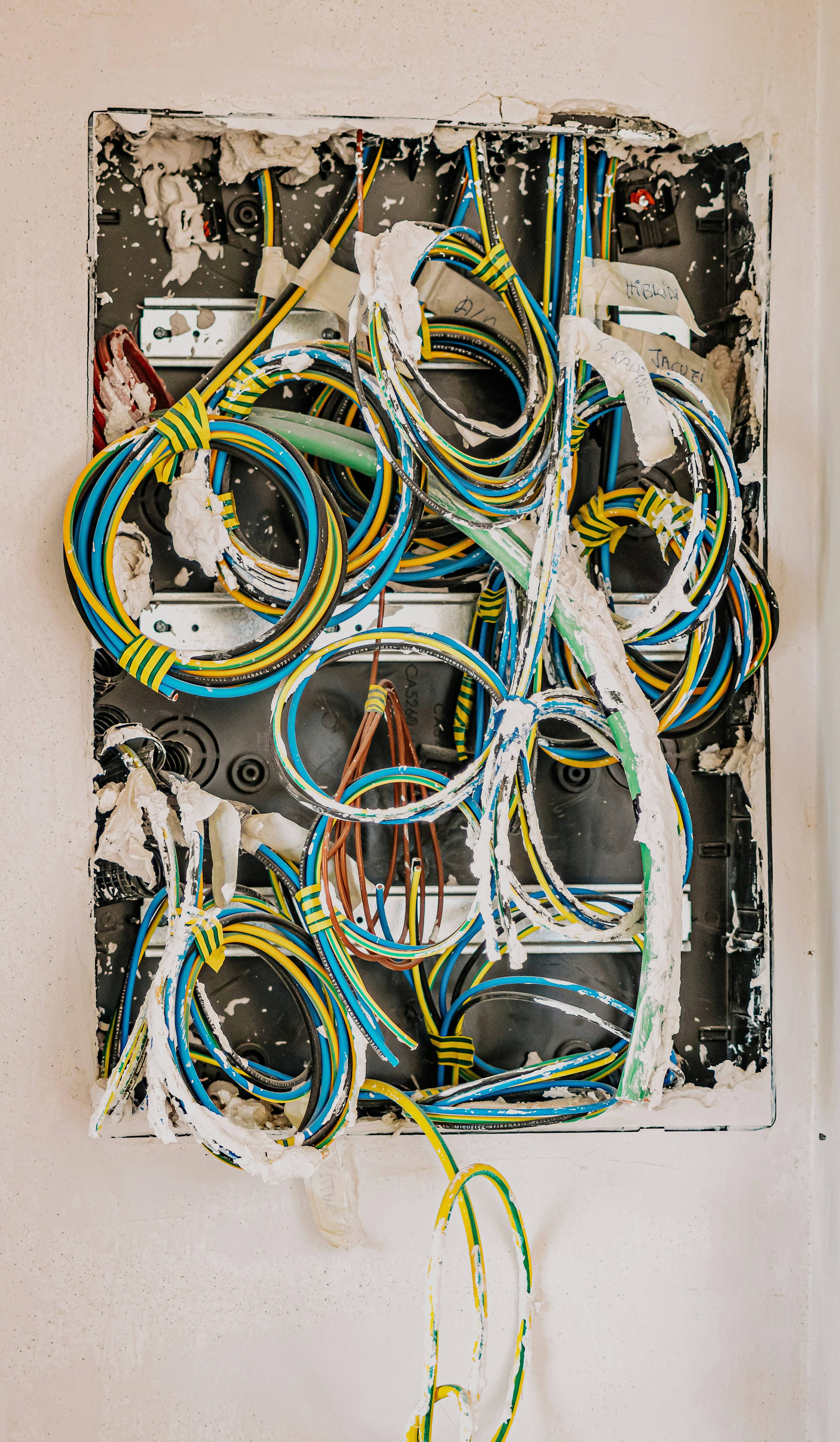 Professional Cable Management Solutions for a Clutter-Free Workspace
