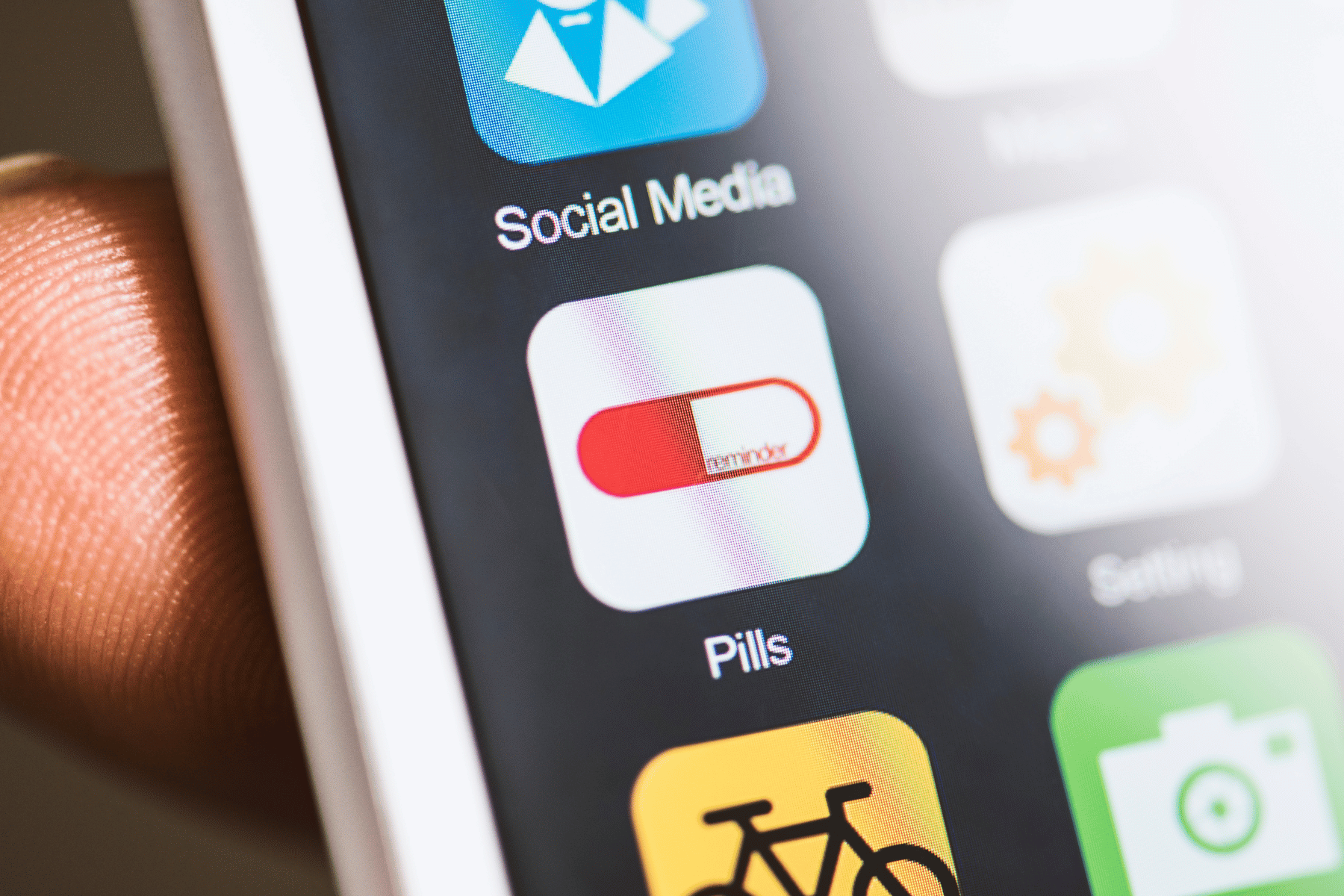 Tech Tools That Help You Remember Important Dates and Medications