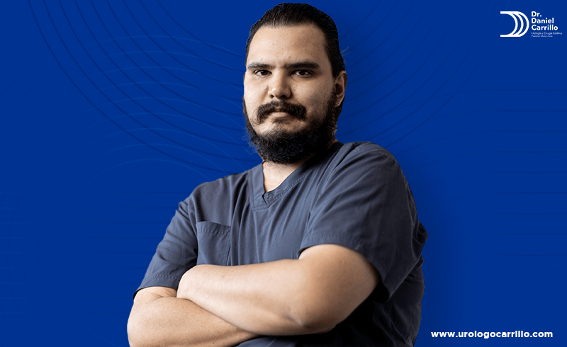 Dr. Daniel Carrillo, urólogo especializado en cirugía estética genital masculina