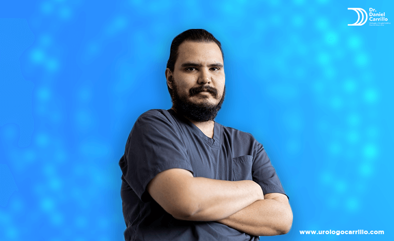 Dr. Daniel Carrillo, médico urólogo