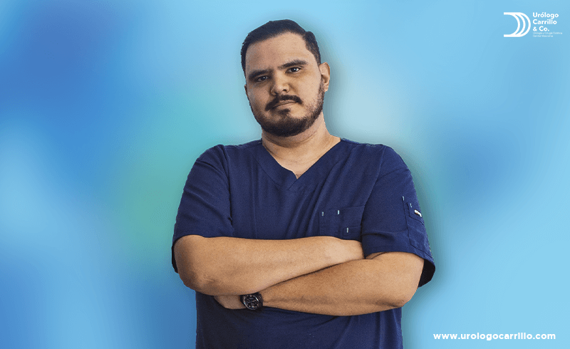 Dr. Daniel Carrillo, médico urólogo