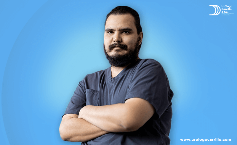 Dr. Daniel Carrillo, médico urólogo