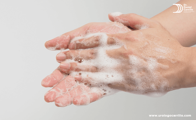 Ante reacciones alérgicas, lo mejor es lavar los lubricantes con agua y jabón