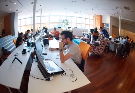 Group-of-workers.jpg