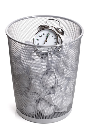 photodune-3540775-wasting-time-xs_2.jpg