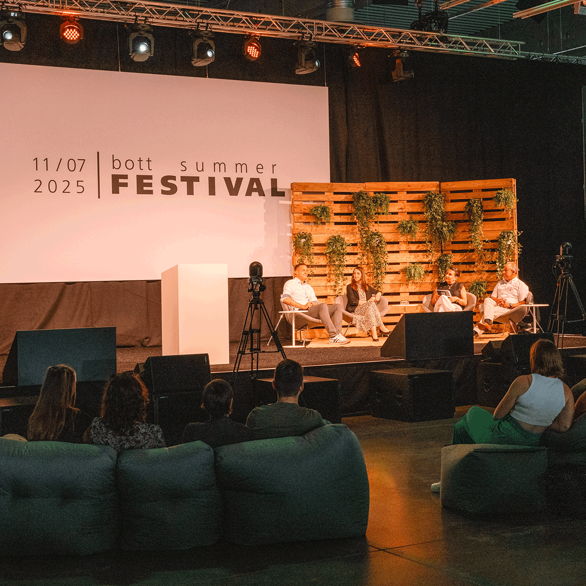 Jubiläumsfestival_95 Jahre Bott DE_Bühnenaufbau
