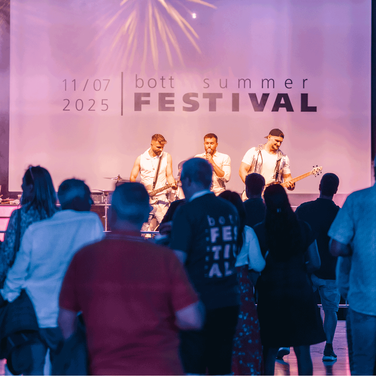 Jubiläumsfestival_95 Jahre Bott DE_Liveband sorgt für Festival Feeling 