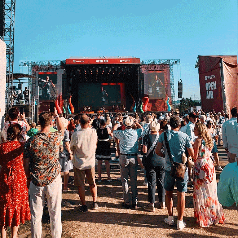 Würth Sommerfest 2025_ Begeisterte Gäste auf dem Festgelände