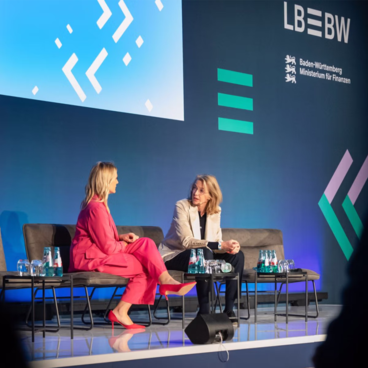 Zwiegespräch_Bühne 2 bei KapInKon25 _Projekt marbet