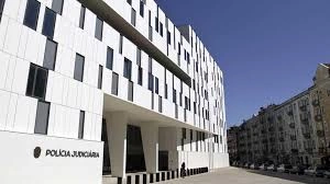 Polícia Judiciária Remodelação Núcleo de Escadas 5