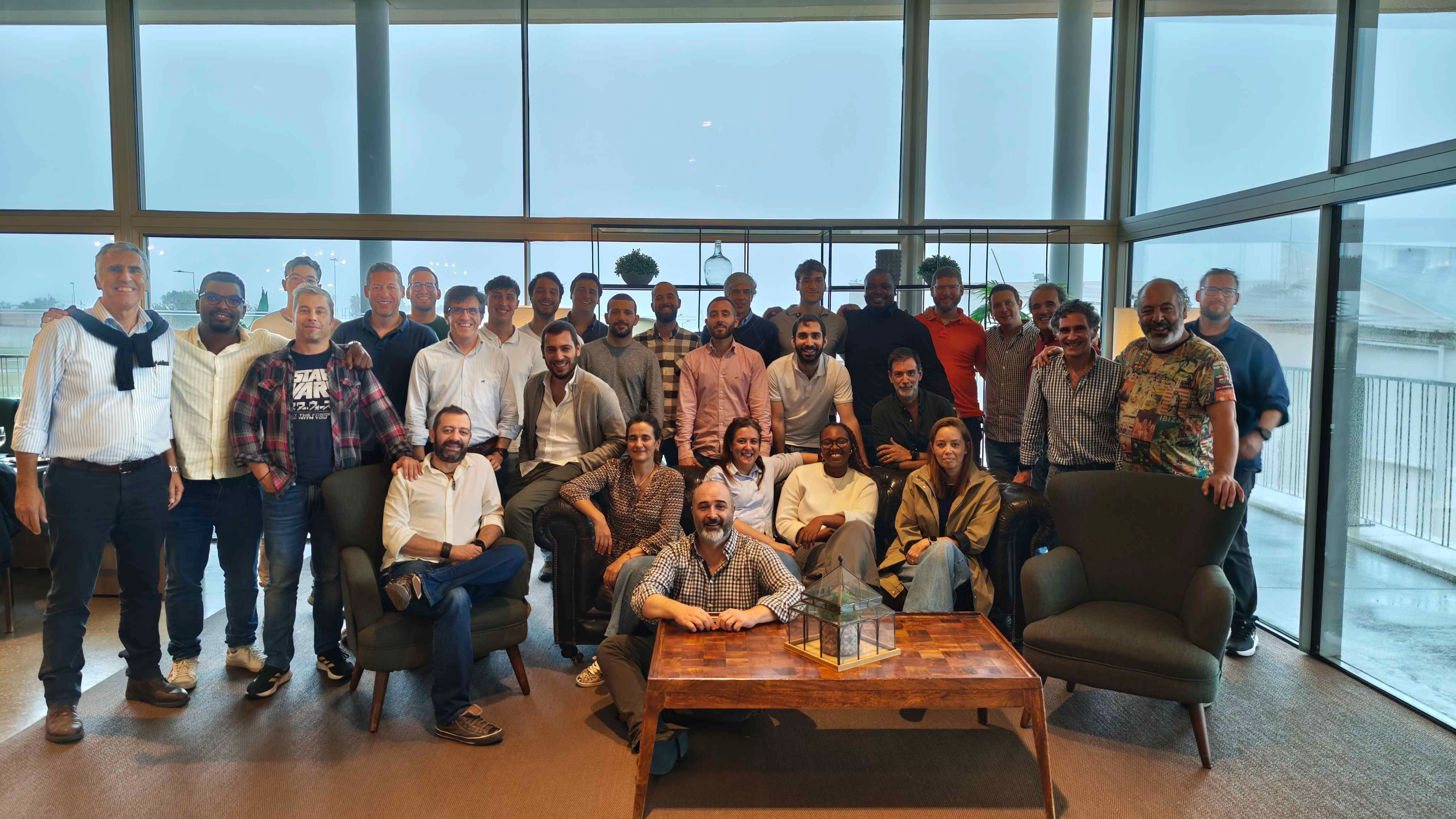 Grupo Domótica SGTA realiza a sua Reunião Geral de outubro numa das suas obras de referência - a NOVA SBE em Carcavelos.