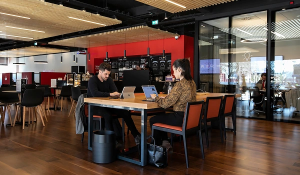 Santander Totta - Agência Work Café Oeiras