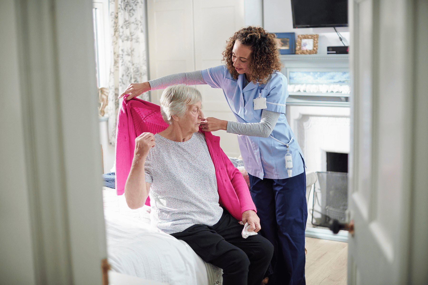 Home Health vs. Assisted Living: A Comparison for Older Adults
