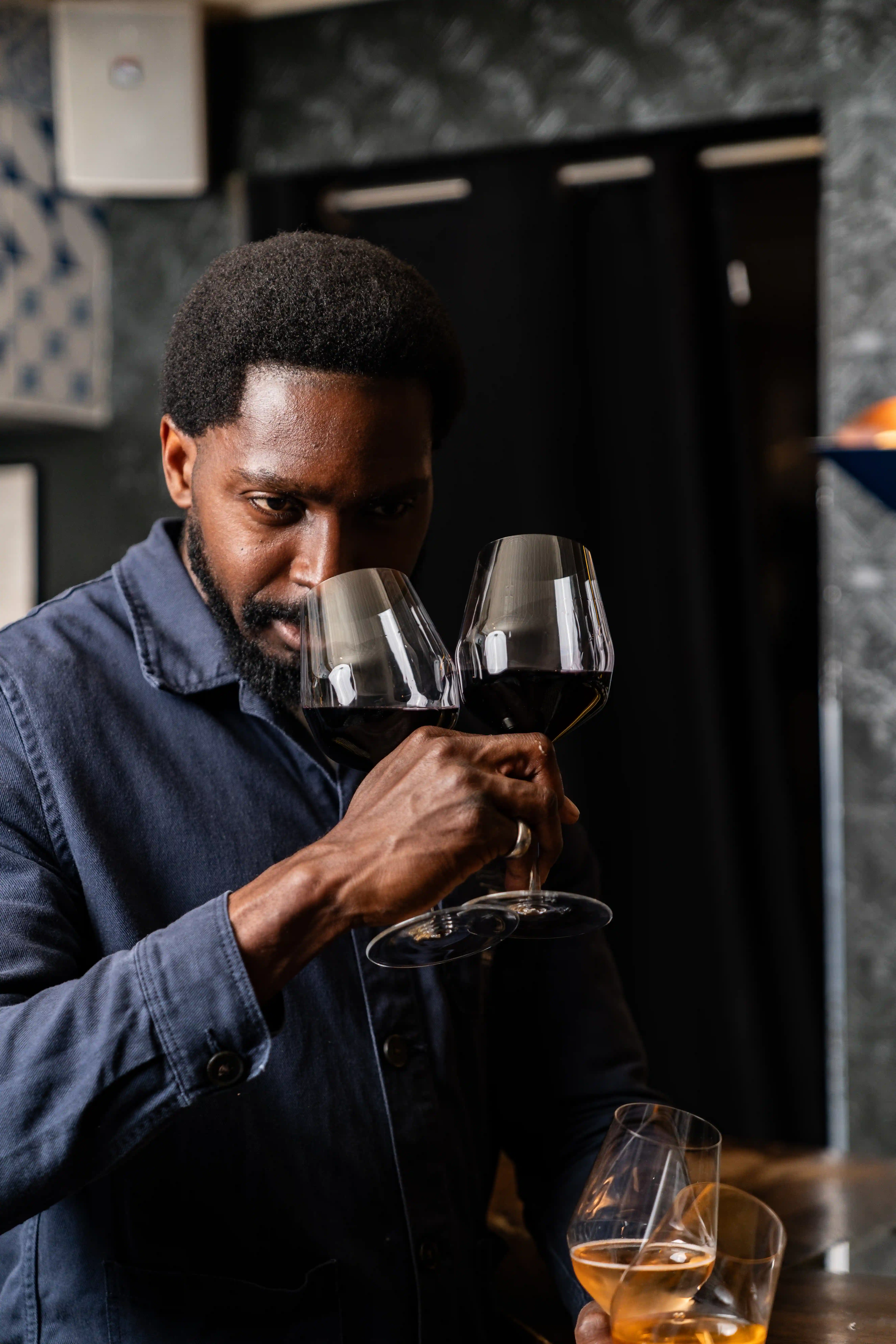 La compagnie Neal's yard Covent Garden wine bar tasting
