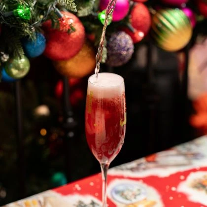 christmas themed mugs miracle Henrietta Hotel london