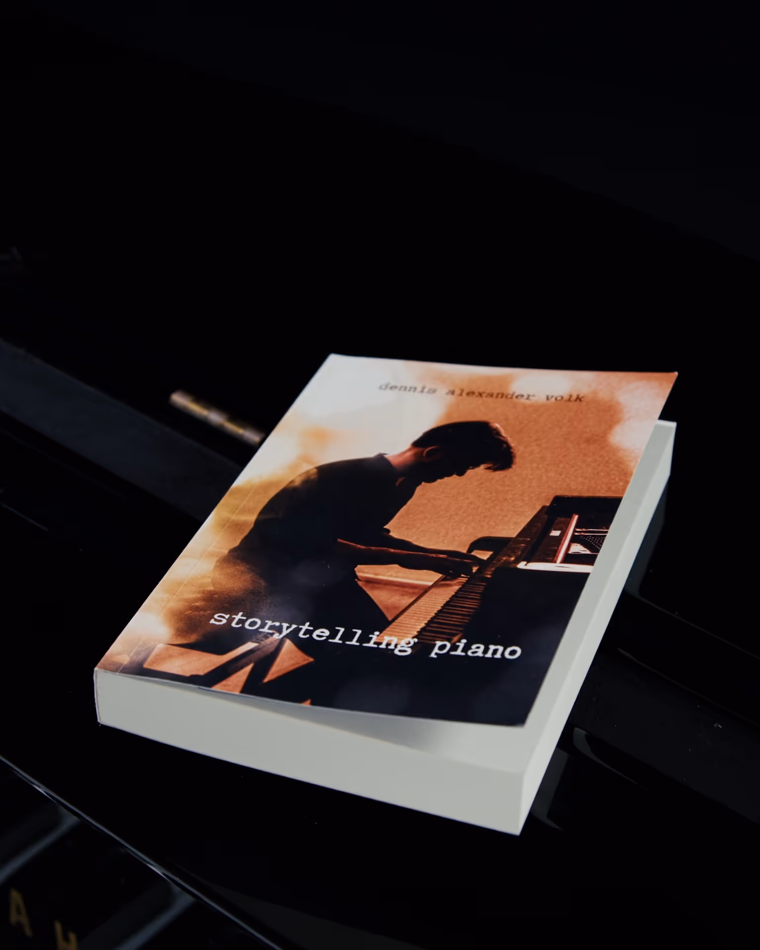 Buch von Pianist Alexander Volk