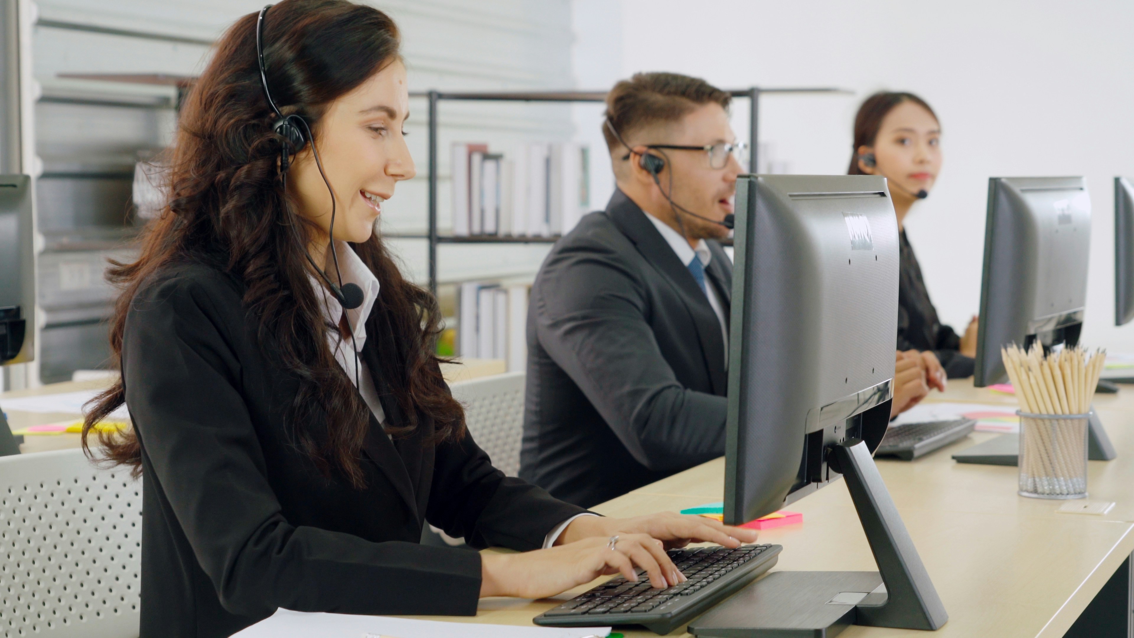 How to Become a Customer Service Rep