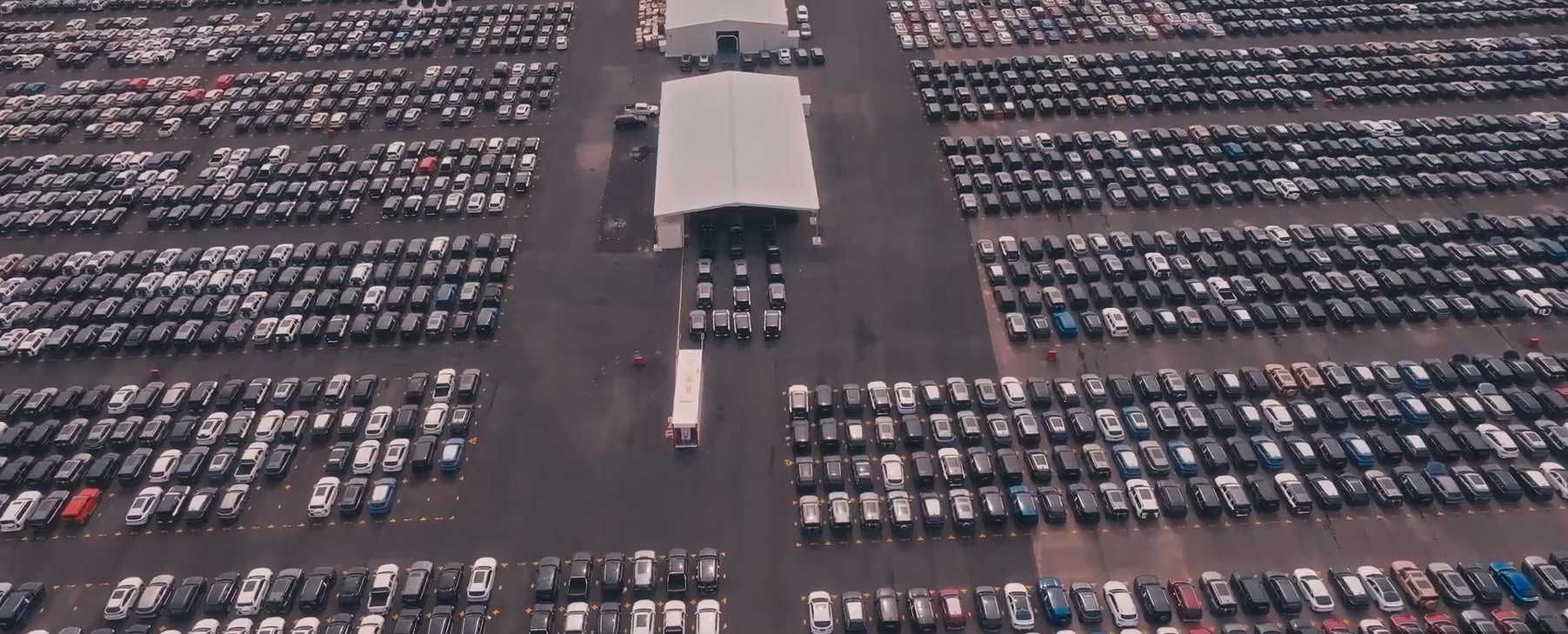 Wide Top View of Starlinks Automotive Yard