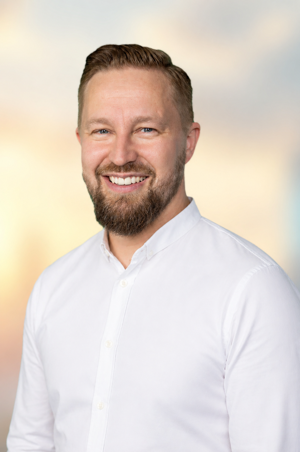 Felix Jacubasch bringt die Daten- und Architekturperspektive ein, die entscheidet, ob ein KI-Case im echten Betrieb funktioniert.